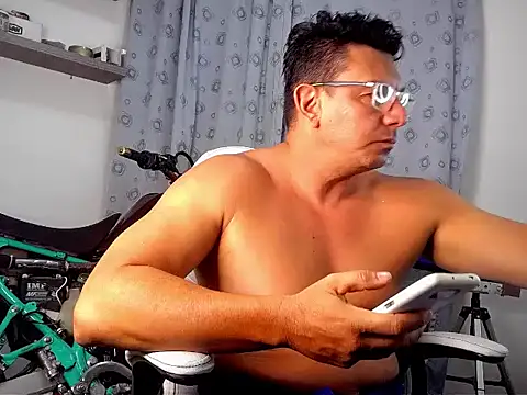 pedropicapi online show from October 2, 12:47 am