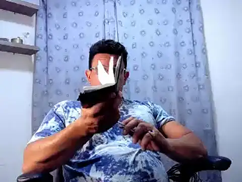 pedropicapi online show from February 17, 2:42 am