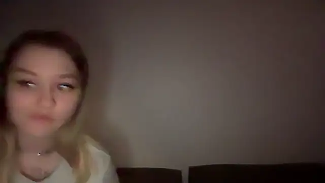 Snapshot of Isabel-Bailey chatting on December 27, 11:53 pm Isabel-Bailey online show from December 27, 11:53 pm