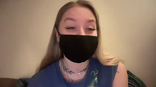 Snapshot of Isabel-Bailey chatting on January 5, 10:08 pm Isabel-Bailey online show from January 5, 10:08 pm