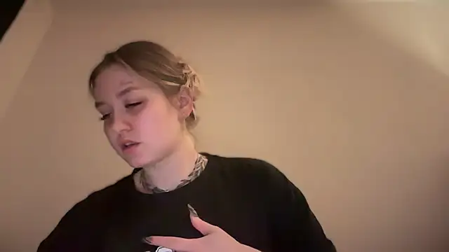 Snapshot of Isabel-Bailey chatting on January 8, 9:34 pm Isabel-Bailey online show from January 8, 9:34 pm