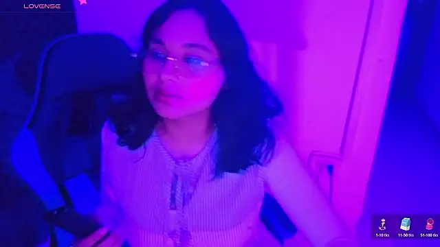 Cuteprincess21 online show from February 19, 1:46 am