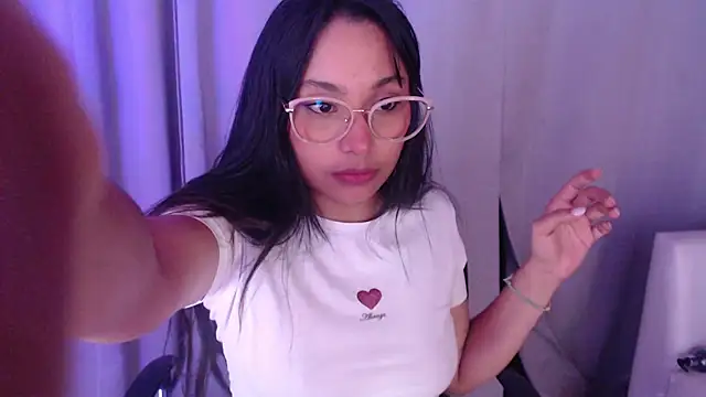 Cuteprincess21 online show from February 13, 1:19 am