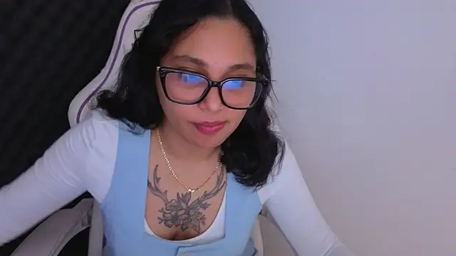 Cuteprincess21 online show from February 8, 1:36 am