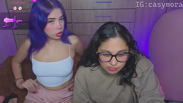 Cuteprincess21 online show from April 15, 12:05 am