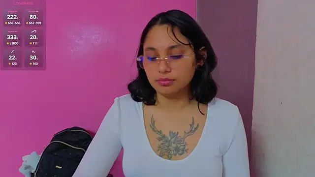 Cuteprincess21 online show from October 2, 11:19 pm