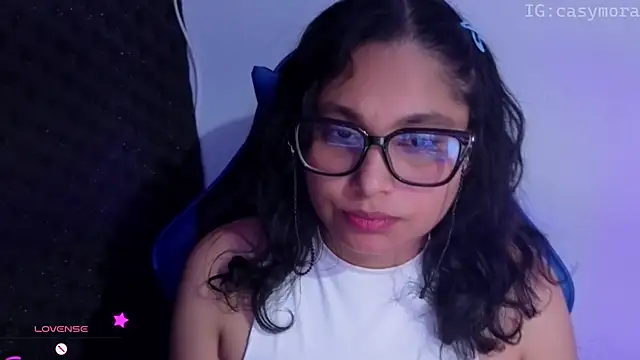 Cuteprincess21 online show from April 28, 11:09 pm