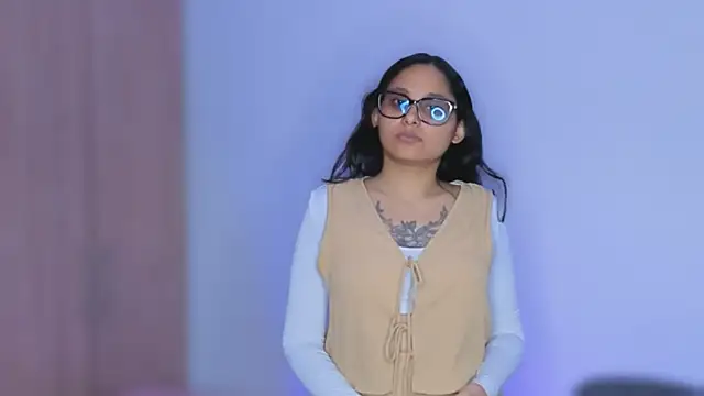 Cuteprincess21 online show from April 10, 10:50 pm