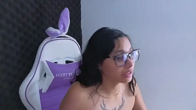 Cuteprincess21 online show from February 5, 1:45 am