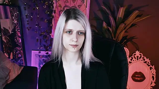 Noah ElmerX online show from April 9, 3:18 pm