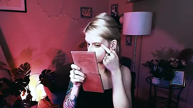 Noah ElmerX online show from October 30, 10:39 pm