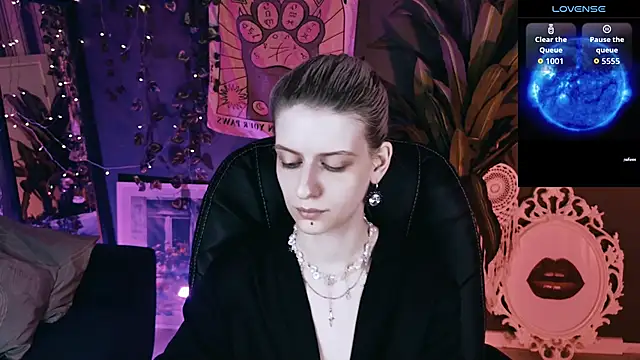 Noah ElmerX online show from March 26, 1:53 pm