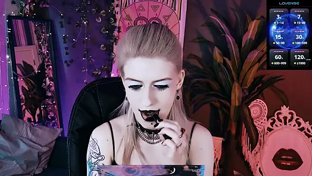 Noah ElmerX online show from May 1, 3:39 pm