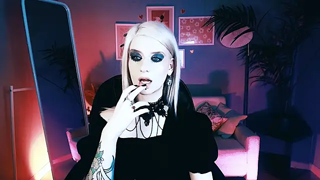 Noah ElmerX online show from October 18, 2:30 pm