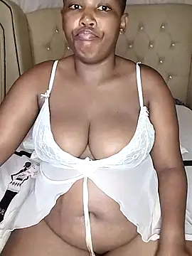 Snapshot of makaviwe chatting on February 17, 6:50 pm makaviwe online show from February 17, 6:50 pm