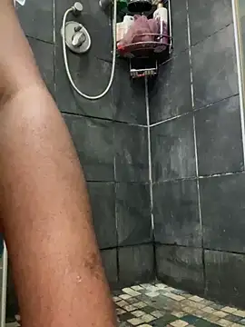 YesTheSexiest online show from March 13, 3:06 pm