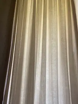 YesTheSexiest online show from November 17, 7:56 am