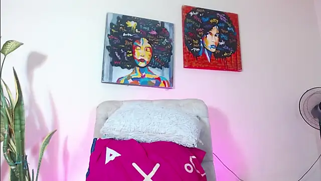 natasha jm online show from January 7, 11:32 pm