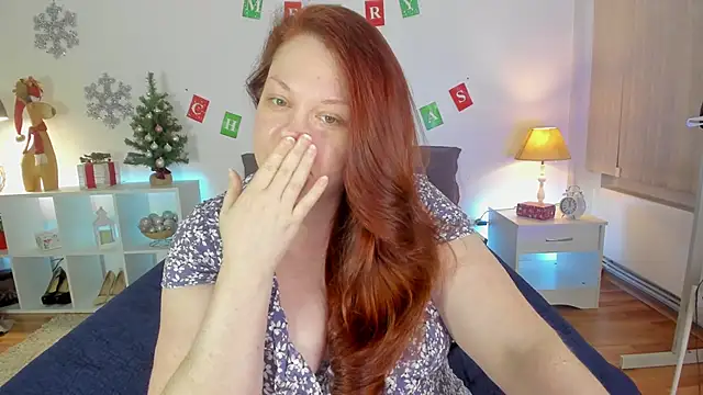 Snapshot of CutieGinger chatting on December 28, 6:50 pm CutieGinger online show from December 28, 6:50 pm