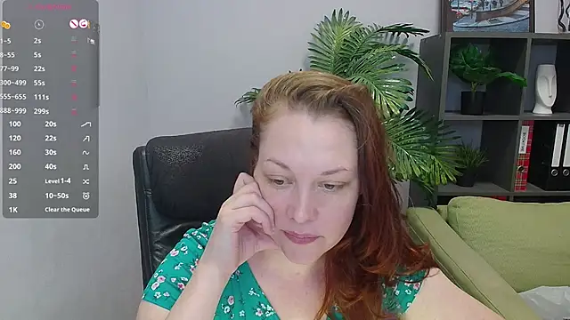 Snapshot of CutieGinger chatting on September 20, 6:13 pm CutieGinger online show from September 20, 6:13 pm