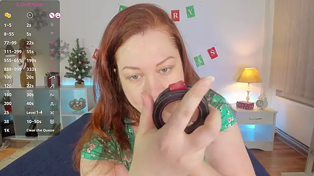 Snapshot of CutieGinger chatting on December 29, 7:22 pm CutieGinger online show from December 29, 7:22 pm