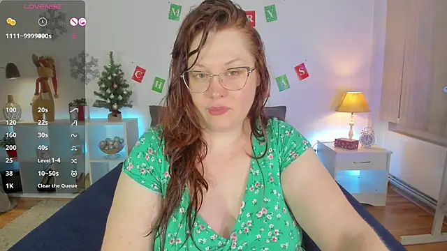 Snapshot of CutieGinger chatting on January 10, 7:21 pm CutieGinger online show from January 10, 7:21 pm
