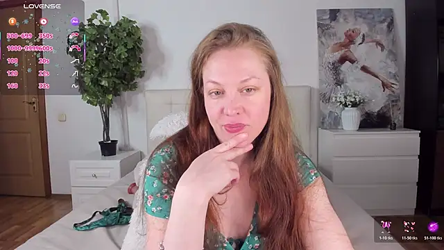 CutieGinger online show from June 1, 2:01 am