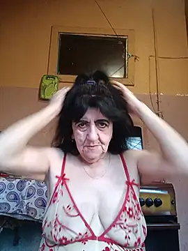Snapshot of Lovely_Lori chatting on June 8, 3:40 am Lovely Lori online show from June 8, 3:40 am
