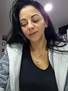 bruneta sexy23 online show from February 6, 4:10 am