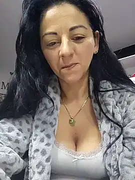 bruneta sexy23 online show from February 8, 4:25 am