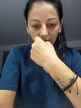 bruneta sexy23 online show from November 2, 6:40 am