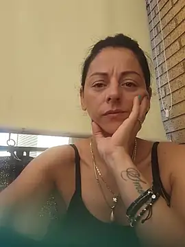 bruneta sexy23 online show from July 4, 7:04 am