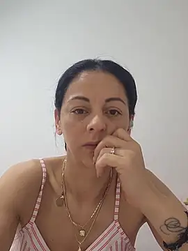 bruneta sexy23 online show from June 2, 4:12 am