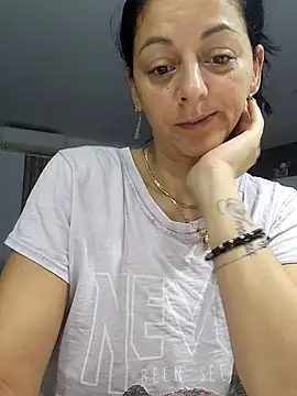 bruneta sexy23 online show from October 26, 5:30 am