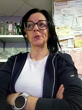 bruneta sexy23 online show from March 6, 7:25 am