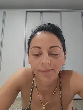 bruneta sexy23 online show from July 3, 5:03 am