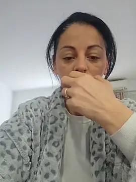 bruneta sexy23 online show from March 22, 6:37 am