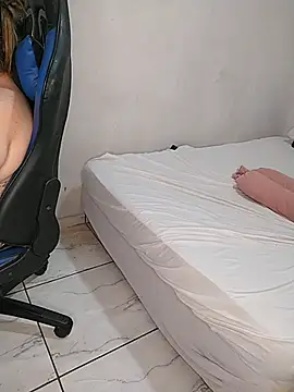 Rafaelayamazaki online show from March 28, 8:10 pm