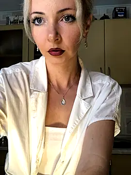 Kristina03 online show from November 18, 9:18 pm