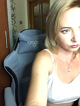 Kristina03 online show from July 16, 9:23 pm