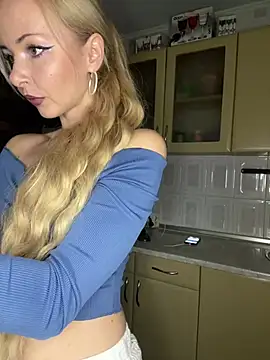 Kristina03 online show from February 5, 9:32 pm