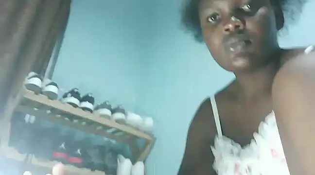 cute roxie online show from January 27, 9:22 pm