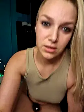 Snapshot of Sexy-Milla chatting on January 26, 6:48 pm Sexy-Milla online show from January 26, 6:48 pm