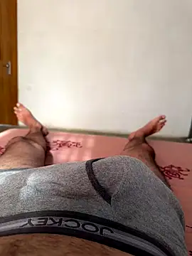 Snapshot of Big_harddick chatting on November 16, 9:03 am Big harddick online show from November 16, 9:03 am