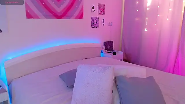 CarolineAmber online show from February 22, 8:29 am
