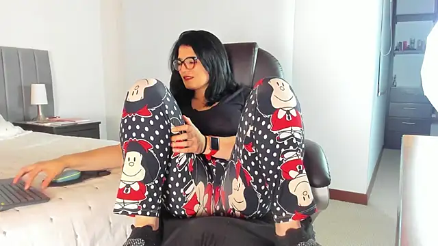 adriana71 online show from December 3, 3:18 am