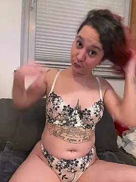 Snapshot of Tamy-Love chatting on January 13, 3:27 pm Tamy-Love online show from January 13, 3:27 pm