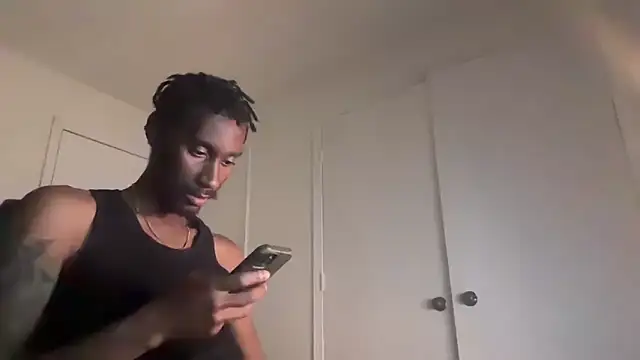 ITSONLYKENNY online show from September 28, 10:00 am