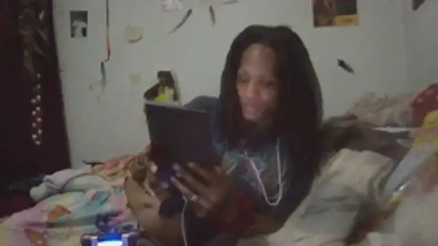 Snapshot of paradisejas chatting on July 1, 12:11 am paradisejas online show from July 1, 12:11 am