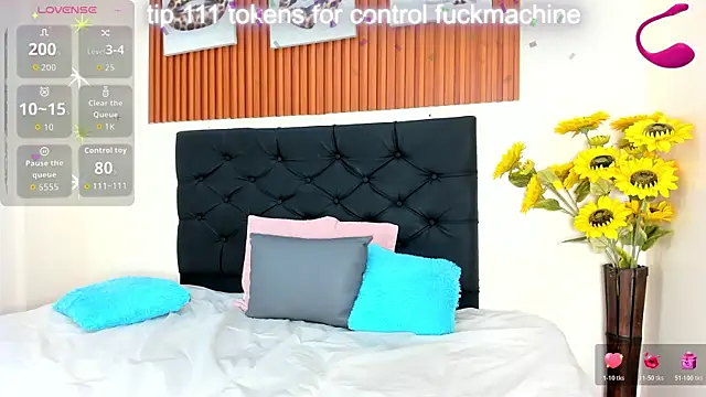 Snapshot of Cristale69 chatting on July 18, 12:14 pm Cristale69 online show from July 18, 12:14 pm